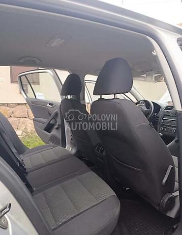 zamena prekidača ručne kočnice pežo 3008: Volkswagen golf 6 1.4 TSi 122ks 2012 godiste Registrovan do 9. 2027 — 8