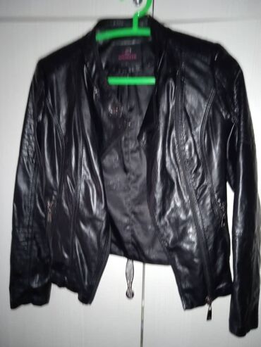 черная кожанная куртка: Кожаная куртка, M (EU 38), L (EU 40)