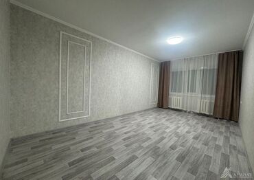 продаю квартиру 4 мкр: 1 комната, 31 м², 104 серия, 1 этаж, Дизайнерский ремонт