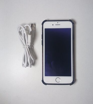 Чехлы: IPhone 6(+ чехол,набор декоративных наклеек) Характеристики: - — 6