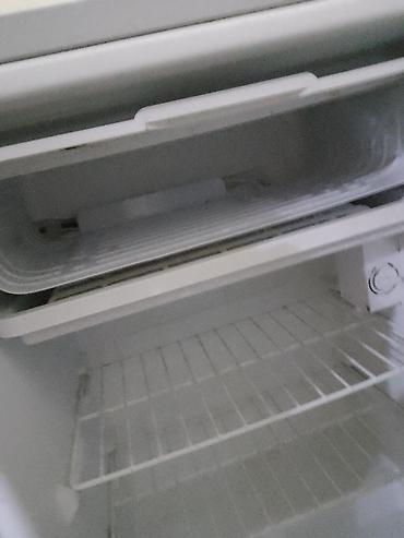 mingecevir soyuducu: Mini soyuducu – gümüş rəngdə, tək qapılı model. Xüsusiyyətlər: - — 4