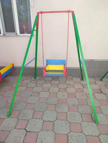Другие игровые комплексы: Качели на двойных подшипниках, разборные, рассчитаны на вес до 120 кг