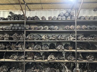 Другие автозапчасти: Большой выбор б/у автозапчастей, включающий ступицы, подшипники — 2