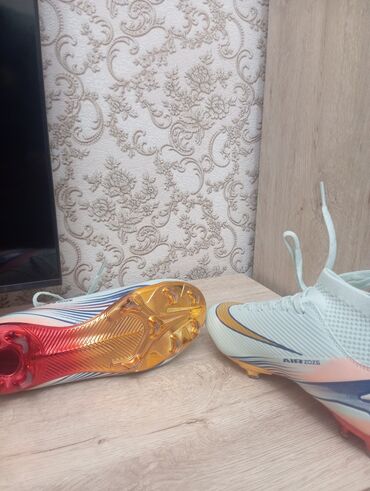 dart: Butslar Nike, Ölçü: 38