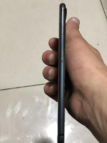 Apple iPhone: IPhone 7 Plus, Qara — 4