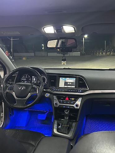 Hyundai: Hyundai Elantra: 1.6 л | Седан — 6