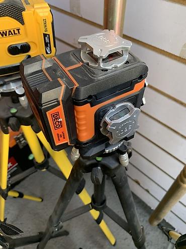 Лазерный уровень DECO Tools с аккумулятором 4800 mAh. Компактный