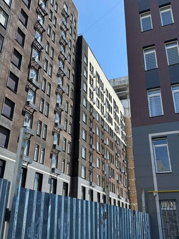 гранд сити: 3 комнаты, 79 м², Элитка, 7 этаж, ПСО (под самоотделку)