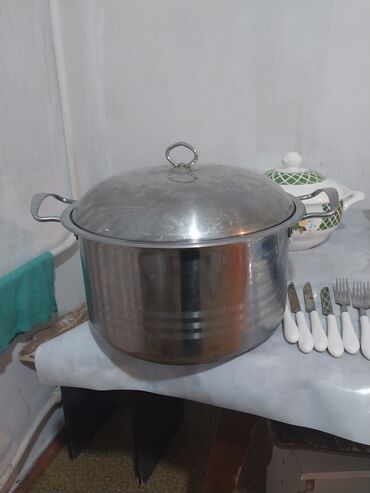 Кастрюли: 12л — 3