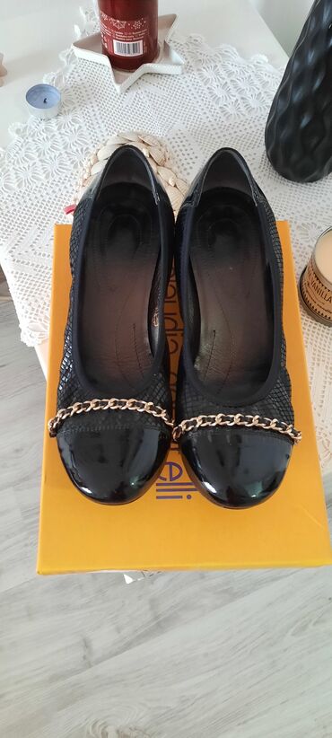 ljubicasta haljina i cipele: Ballet shoes, Paar, 39