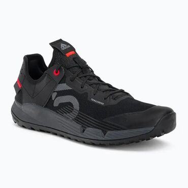 Кроссовки и спортивная обувь: Adidas trailcross кроссовки весна осень размеры 40 40.5 в наличии