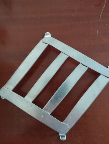 Qrafinlər və səhənglər: Şüşə — 5