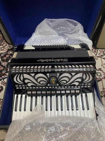 Аккордеоны: Продаю привозной Германские аккордеон Суроттогу аккордеондор баары at lalafo.kg — 30 Аккордеоны: Продаю привозной Германские аккордеон Суроттогу аккордеондор баары — 30