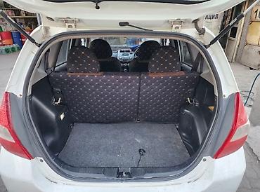 Honda: Honda Fit: 2002 г., 1.3 л, Вариатор, Бензин, Хэтчбэк — 5