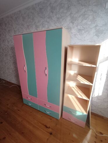 Dolablar: Dolablar yaxşı vəziyyətdədir. Ölçüləri aşağıdakı kimidir Kiçik - — 6