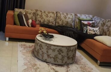 Qida məhsulları: Künc divan, Açılmayan, Bazasız, Parça