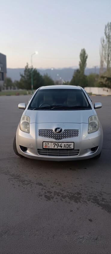 Toyota: Toyota Vitz: 2005 г., 1 л, Вариатор, Бензин, Хэтчбэк — 1