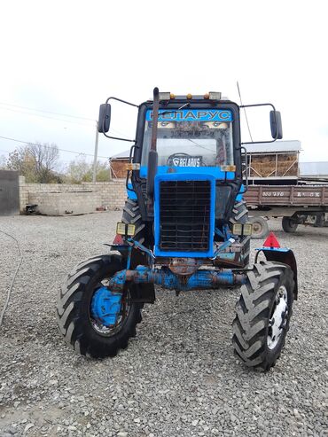 Traktorlar: Belarus 82.1 traktoru - Model: BELARUS 82.1 (4x4) - Rəng: mavi - — 4
