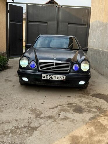 ящик для инструментов в машину: Mercedes-Benz E-Class: 1995 г., 4.3 л, Автомат, Бензин, Седан
