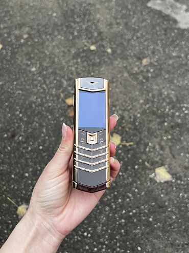 yevlax telefon: Vertu Signature Touch, < 2 GB Memory Capacity, rəng - Qəhvəyi, Sənədlərlə, Zəmanət, Düyməli