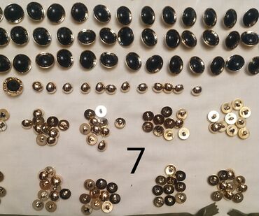 бусы с браслетом: Продаю аксессуары для шитья на фото 1 весь ассортимент Ожерелье 2 шт