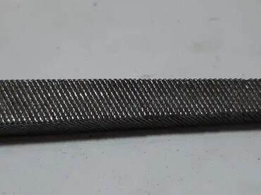 Ostali uređaji: Stara turpija cetvrtasta 230mm (2402) Stara turpija – Stara turpija — 3