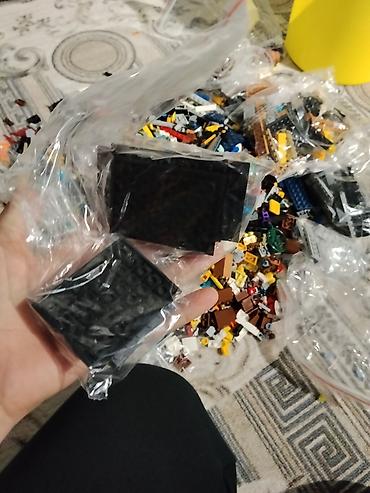 коридор: Набор деталей конструктора LEGO россыпью. В комплекте большое — 4