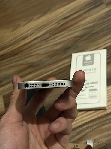 Apple iPhone: IPhone SE, Б/у, 128 ГБ, Space Gray, Защитное стекло, Кабель, Чехол, 100 % — 8