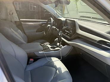 меняю на тягач: Toyota Highlander: 2020 г., 2.5 л, Автомат, Гибрид, Кроссовер — 10