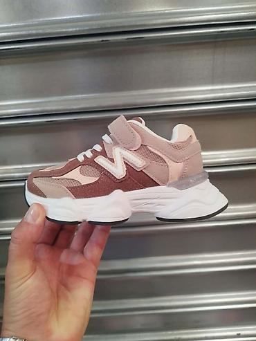 only jakne: New balance 9060 dečije patike čičak NOVO Novo Brojevi 25 do 30 fb — 4