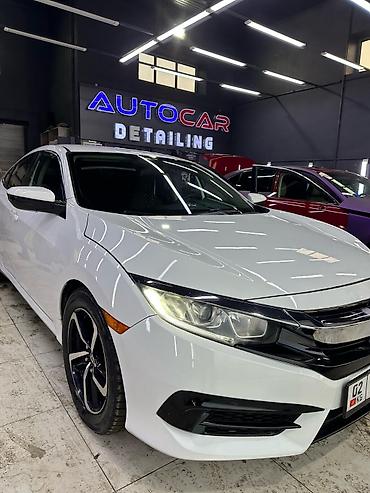 Honda: Honda Civic: 2017 г., Седан — 8