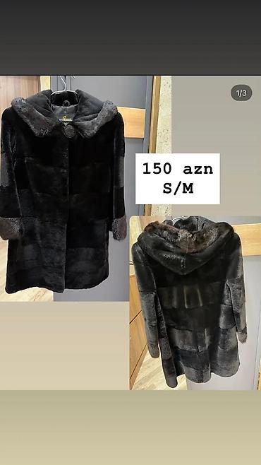 Qadın kürkü – qara rəng, qapaqlı model - Ölçü: S/M - Qiymət: 150 AZN