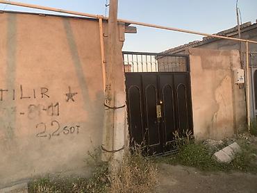 Həyət evləri və villalar: 2.2 sot torpaq sahəsində tikili olan həyət evi - Həyət: dəmir — 1
