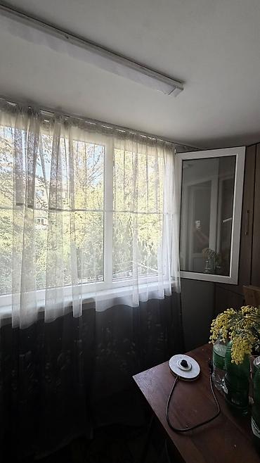 Квартиры: 3 комнаты, 58 м², 10 мкр 104 серия, 2 этаж, Косметический ремонт — 4
