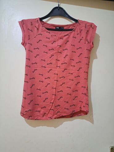 Women's T-shirts and tops: S (EU 36), color - Pink