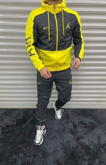 Trenerke: M - 3xl
Scuba
4000 din — 15