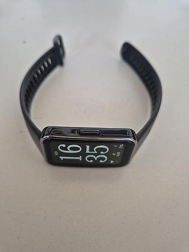 умные часы с сим картой для взрослых: HUAWEI Band 9 акылдуу браслети баары таза бойдон кемчилик жок. Андроид — 1