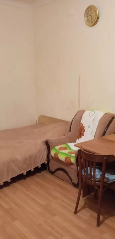 lenkeran evler: Tecili Zabrat 1 demir yolu 307 mektebe yaxin 1 otaq 1 metbex adelni