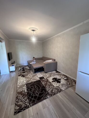 1 комнатная квартира бгу: 2 комнаты, 45 м², Хрущевка, 2 этаж, Косметический ремонт