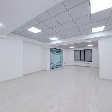 продаю офисное помещение: Сдаю Офис, 88 м², В бизнес центре, 1 линия, С отдельным входом, С отдельным сан узлом