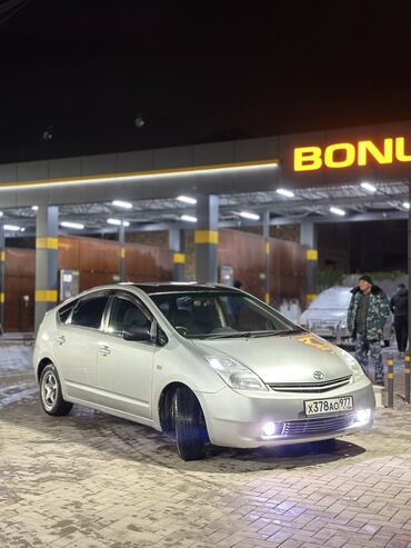 Транспорт: Toyota Prius: 2005 г., 1.5 л, Вариатор, Гибрид, Хэтчбэк