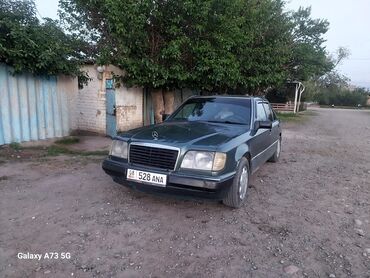рассрочка автомобиля: Mercedes-Benz E-Class: 1992 г., 2.3 л, Механика, Бензин, Седан