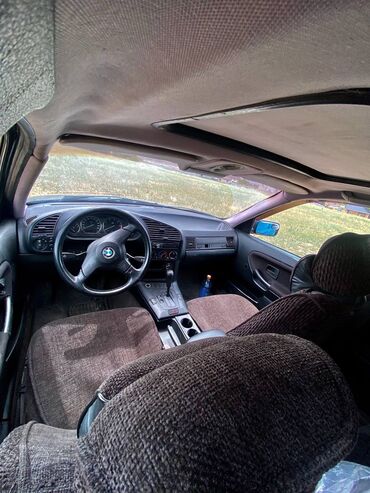 авто рынак бишкек: Представлен седан BMW E36 3 серии, окрашенный в темно-зеленый цвет