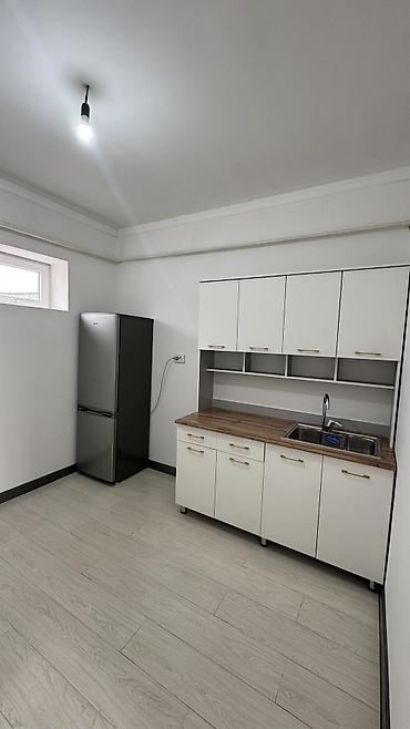 Аренда помещений свободного назначения: Сдается квартира: Планировка и характеристики: - Прихожка. - — 13