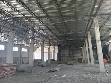 Təmir işləri: Təmir və tikinti - Metal karkas və ferma konstruksiyaları ilə anbar