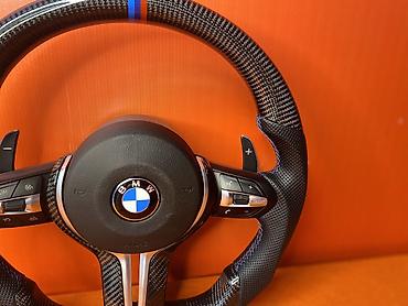 Рули: Спортивный руль BMW в стиле M Performance с выразительным карбоновым — 3