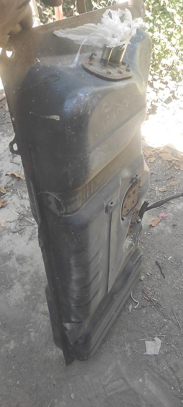 Топливные баки: Топливный бак Toyota 1998 г. — 9