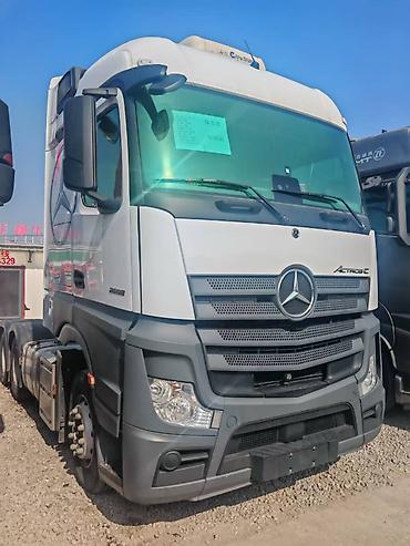 Грузовики: Грузовик, Mercedes-Benz — 2