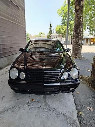 mercedes e220 cdi: Mercedes-Benz E 220: 2.2 l | 2000 il Sedan — 1