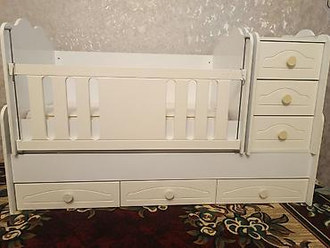 mdf taxta: Uşaq beşiyi-komodlu transformator - Rəng: krem/ivory ağ - Material — 1